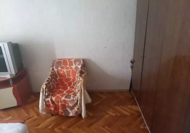 2. Снимка на Изгодно квартира