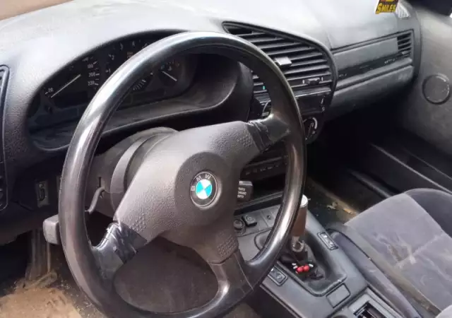 11. Снимка на BMW 318 e36 БМВ е36 m43b18 на части