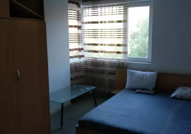 7. Снимка на просторен апартамент с две спални - може работници.пловдив - цен