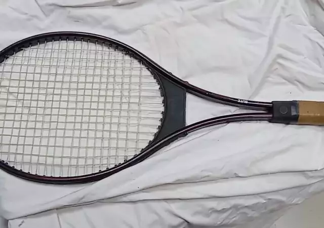 Тенис ракета Blitz - хилка за тенис на корт