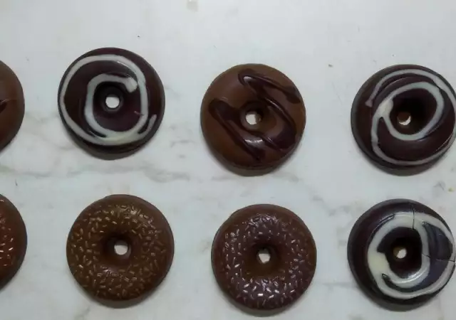 Поликарбонатен молд за шоколадови бонбони Donut