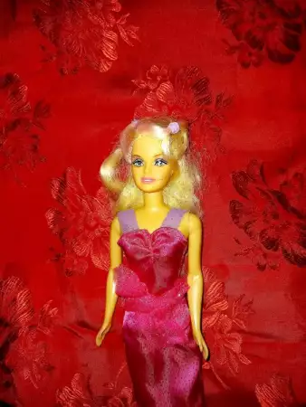 2. Снимка на Кукла Барби