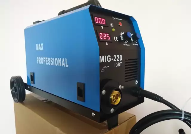 MAX PROFESIONAL Телоподаващо MIG 220А - Телоподаващ Апарат