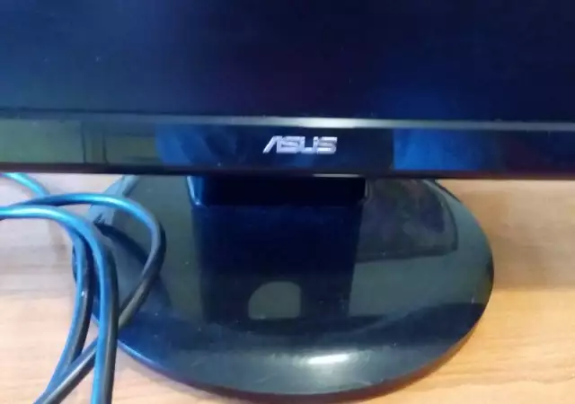 ASUS VH242H LCD - Монитор Асус широко екранен геймърски 24