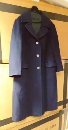 Синьо дамско палто - вълнено с копчета