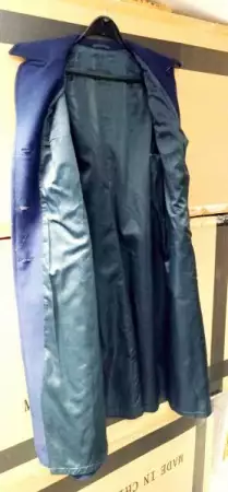 2. Снимка на Синьо дамско палто - вълнено с копчета