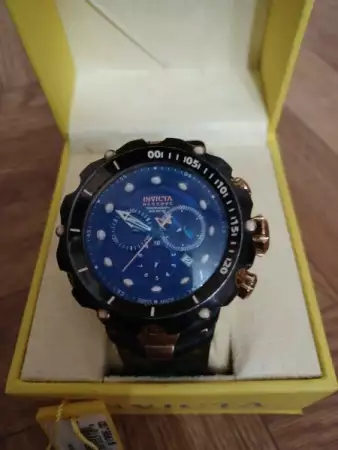 4. Снимка на Часовник Invicta venom 2 reserve 1525