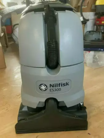 Машина за пране на мокет и килими Nilfisk ES300