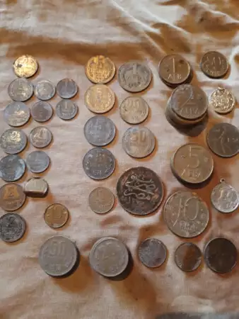 7. Снимка на Стари монети от соца