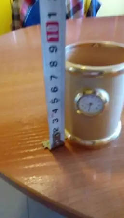 7. Снимка на Метален златист моливник с часовник