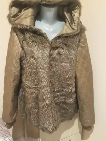 1. Снимка на Дамско пухено яке