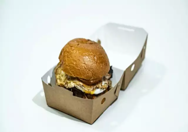 3. Снимка на Картонена кутия за бургер за еднократна употреба