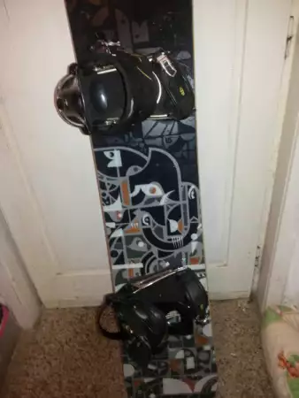 продавам сноуборд бьртан кинг 162 см с автомати раид
