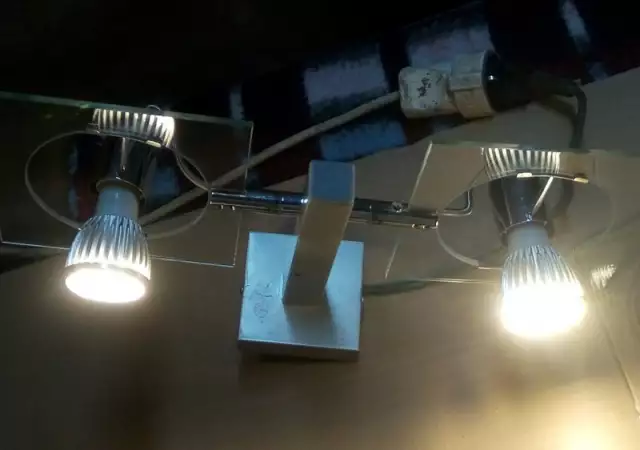 7. Снимка на Аплици - лампи за стена 2бр. метал и стъкло и цокъл GU10