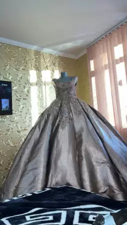 1. Снимка на Булченска рокля