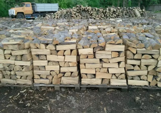 Дърва за огрев дъб и бук, 10 вида пелети , Донбаски въглища