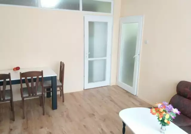 Дава 2стаен маломерен, ЦЮР, ул.Борисова, Космоса, след ремонт.