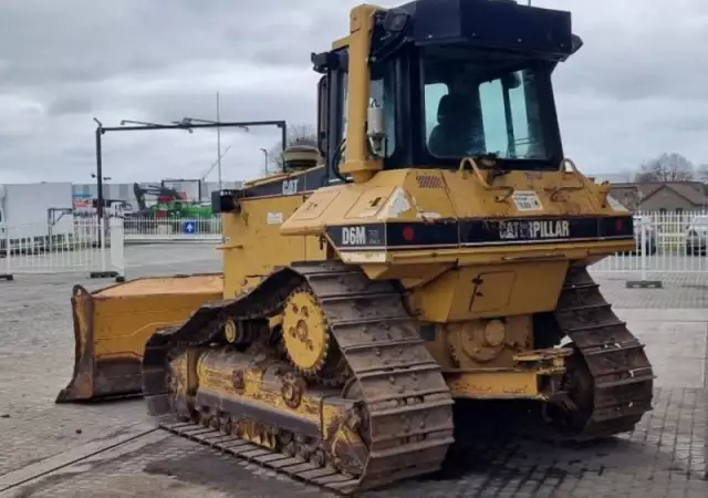 2. Снимка на Булдозер Caterpillar D6M XL