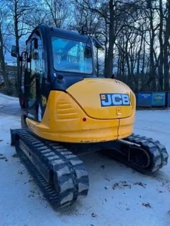 3. Снимка на Мини Багер JCB 8085