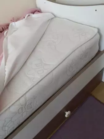 Детско легло и детски матрак на фирма Силвестър