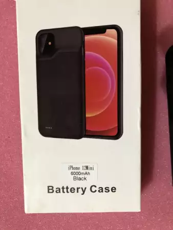1. Снимка на iPhone 12 mini power case. Калъф с батерия 6000mAh Батерия 