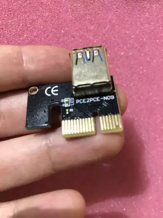 2. Снимка на PCE4PCE - A01 PCI E разширителна платка, преходник PCI - E card