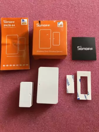 1. Снимка на SONOFF SNZB - 04 – ZigBee безжичен сензор за врати и прозорци