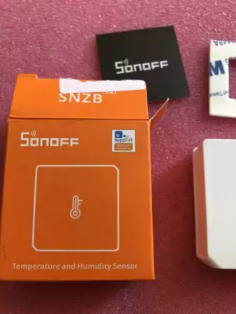 2. Снимка на Sonoff SNZB - 02 безжичен Сензор за температура и влажност