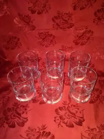 1. Снимка на Чаши за вода