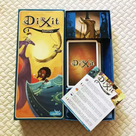 2. Снимка на Настолна игра DiXit Journey - Разширение