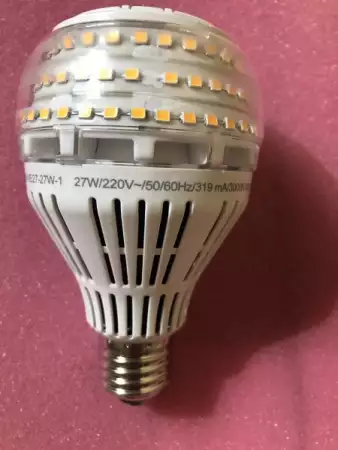 4. Снимка на E27 LED крушка 27 W енергоспестяваща крушка (заменя 250 W), 