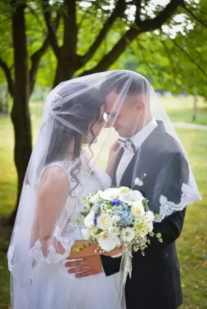 1. Снимка на Фотограф и видеозаснемане на сватба , кръщене , бал - ниски