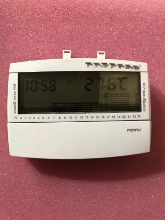 1. Снимка на Дигитален термостат управление на подгряващи и климатични си
