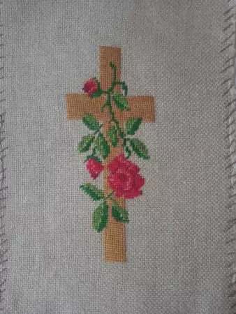 1. Снимка на Кръст с роза