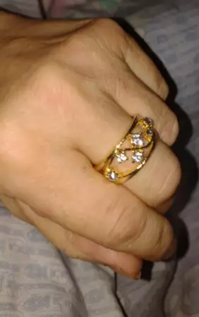 3. Снимка на Искрящ пръстен в 18 К и диаманти