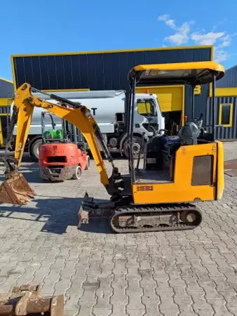 5. Снимка на Мини багер 1500 кг JCB 15C - 1 под НАЕМ от Рентекс