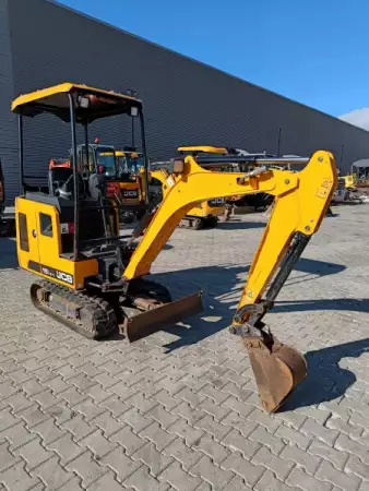 10. Снимка на Мини багер 1500 кг JCB 15C - 1 под НАЕМ от Рентекс