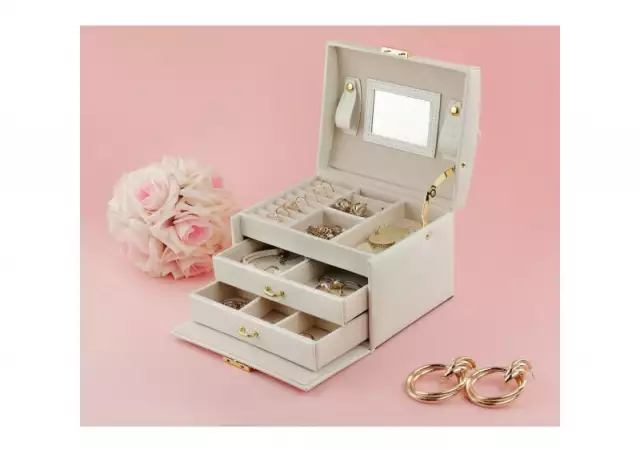 1. Снимка на Луксозна кутия за бижута и часовници
