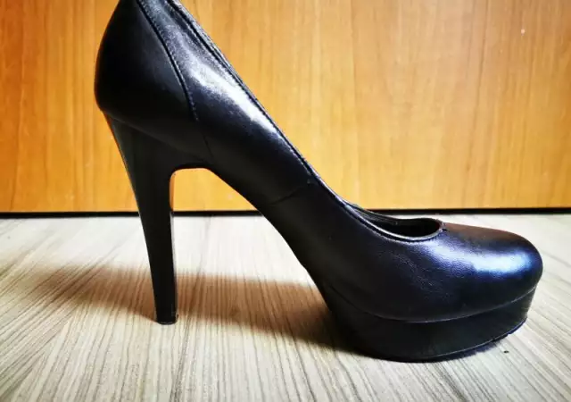 5. Снимка на Елегантни дамски обувки, естествена кожа, висок ток, Tendenz