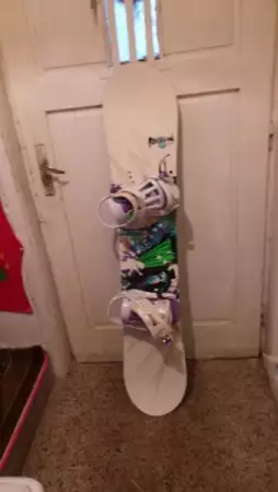 1. Снимка на продавам сноуборд росиньол 139 см с автомати росиньол