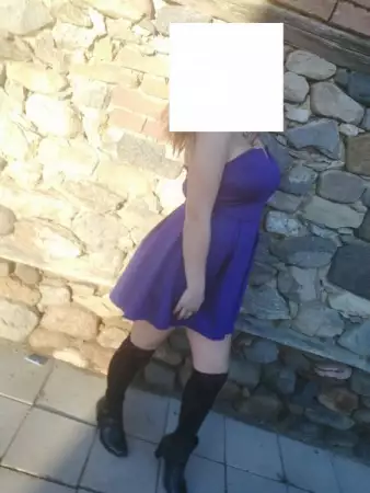 1. Снимка на къса синя рокля