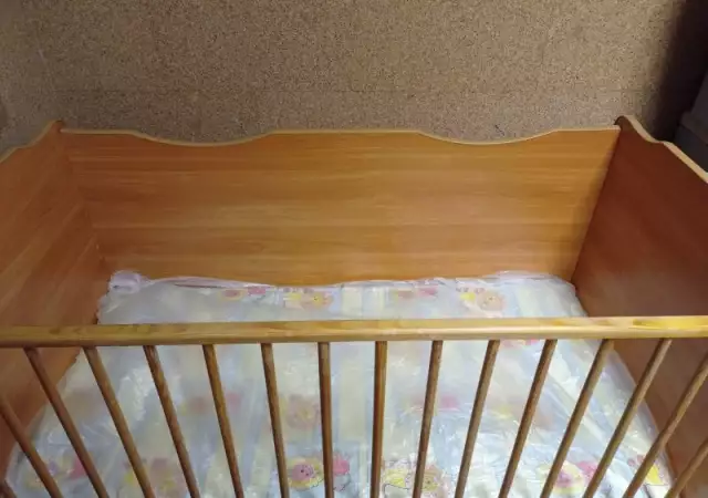 Комбинирано детско или бебешко легло креватче с чекмедже