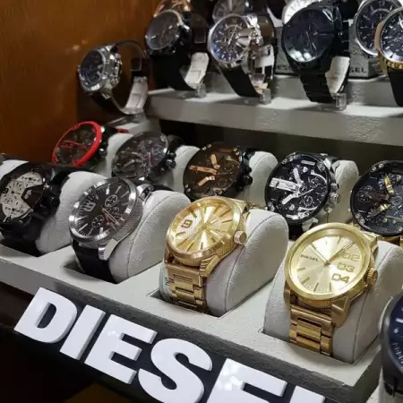 6. Снимка на Купува часовници на едро | Изкупуваме оригинални маркови ръч