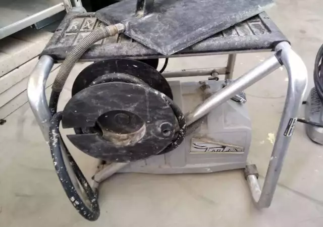 Машина за сваляне на тапети ПОД НАЕМ от Рентекс