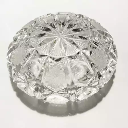 6. Снимка на Масивен кристален пепелник