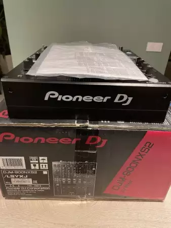 8. Снимка на Pioneer XDJ - RX3, XDJ XZ, Pioneer CDJ 3000, DJM 900NXS2