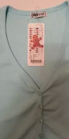 2. Снимка на Дамска блузка с копчета