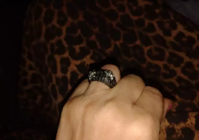 Фамозен пръстен в бяло и черно Цветя
