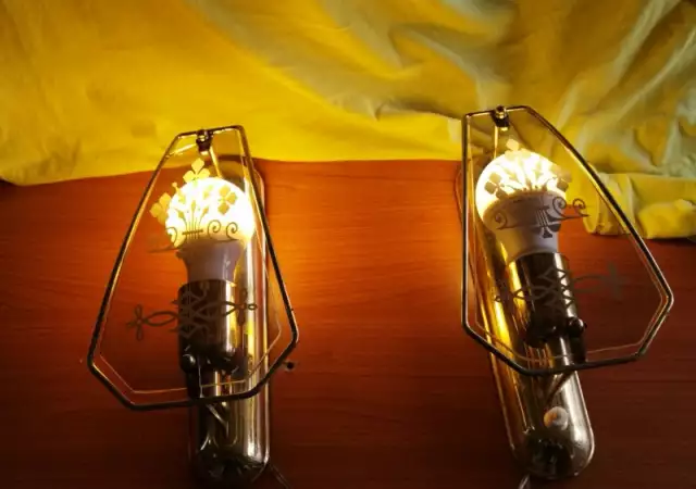 5. Снимка на Стенни лампи - 2бр. аплици със златиста основа и стъкло