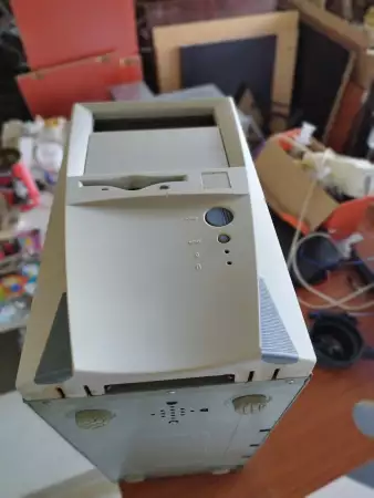 9. Снимка на Компютърна кутия със захранване стар модел